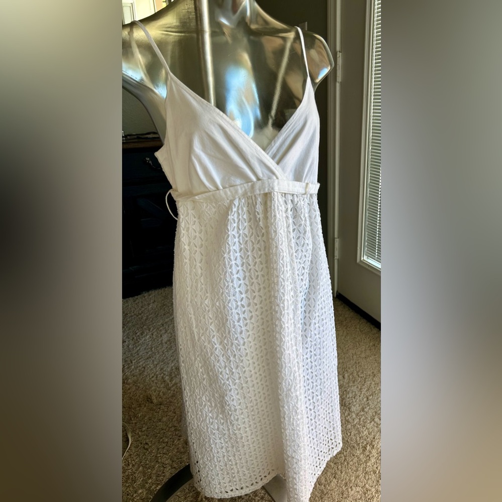 White in great condition Tommy Bahama spaghetti strap summery dress , cotton